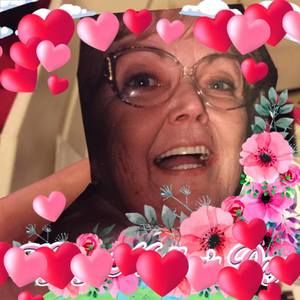 Meet your Posher, Loretta